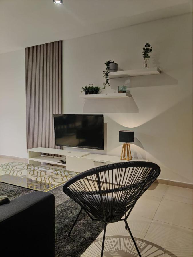 Qawra Apartment St. Paul's Bay Exterior photo